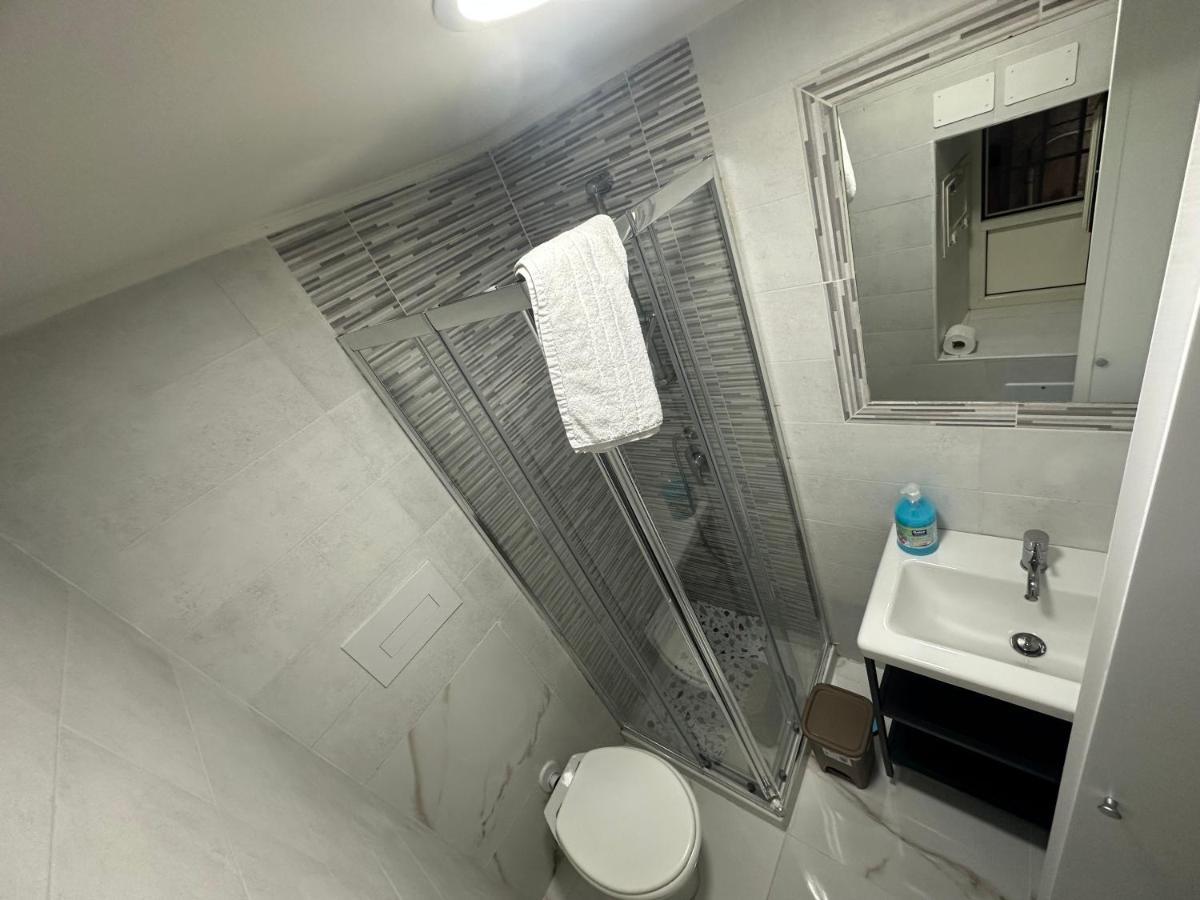 San Matteo House Apartment Наполи Екстериор снимка